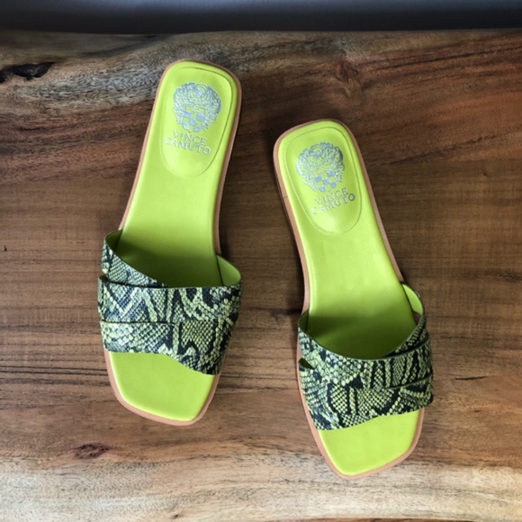 💚 VINCE CAMUTO 💚 Ydelle Leather Sandal - Picture 2 of 10